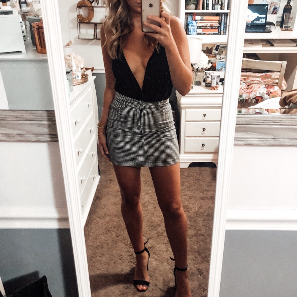 Black Brandy Melville gingham mini skirt